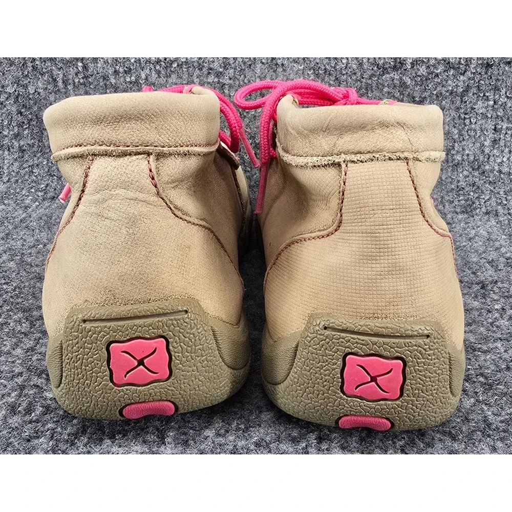 Twisted X Driving Moc Girls 3.5M Tan Pink Breast Cancer Awareness Western School